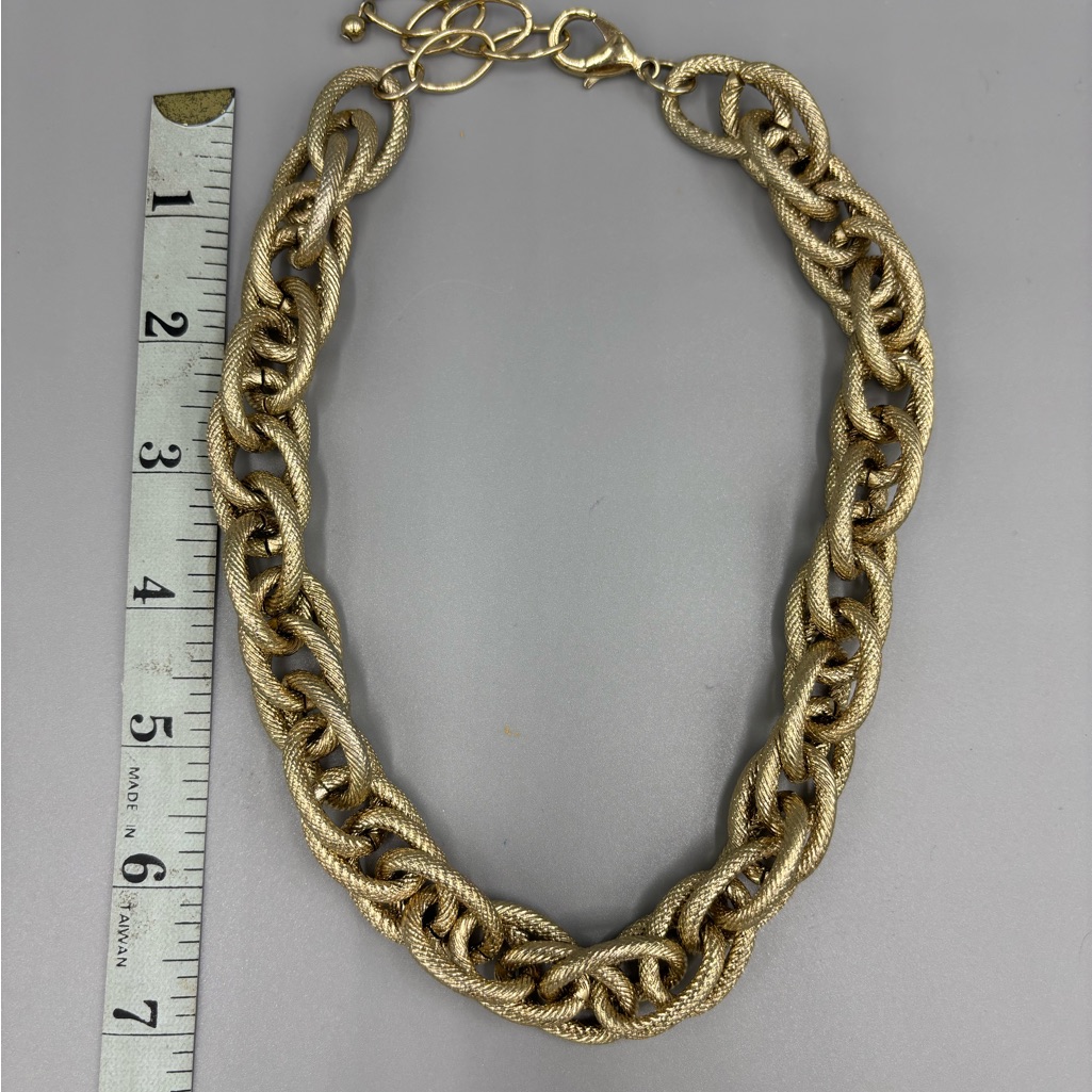Gold Chunky Chain Link Necklace